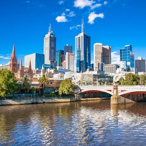 Melbourne City Morning Tour with Yarra River Cruise