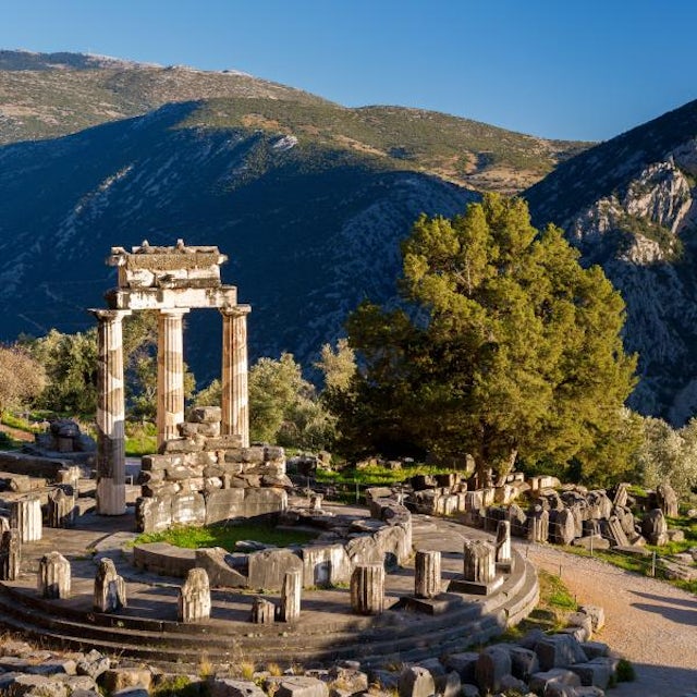 Private Delphi - The Navel of the Earth image 1