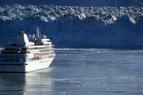 Cruise Hubbard Glacier