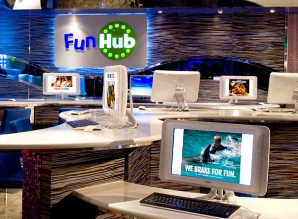 The Fun Hub Internet Station Photo