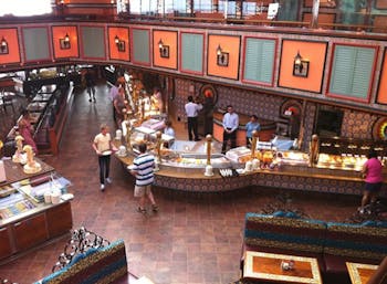 Grand Buffet Photo