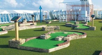 Mini Golf Photo