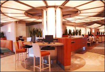 Internet Cafe Photo