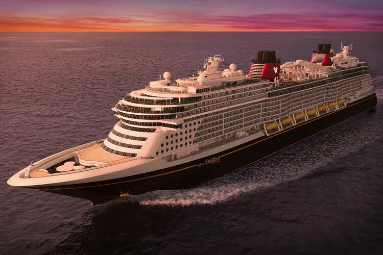 Oceanview Cabin 6178 on Disney Destiny, category 8C