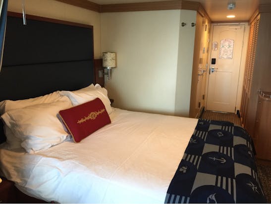 Disney Dream Cabins & Staterooms - Cruiseline.com