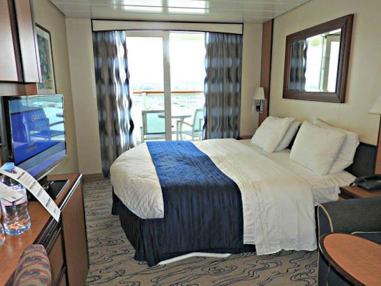 Jewel of the Seas Cabins & Staterooms - Cruiseline.com