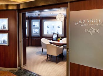 Merabella Luxury Shop Photo