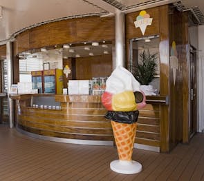 Ice Cream Bar Photo