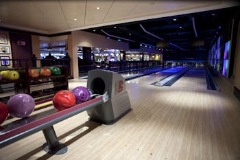 Bowling Photo