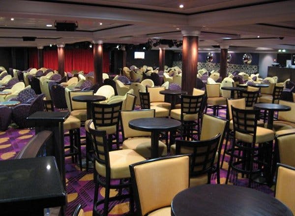 Spinnaker Lounge Photo