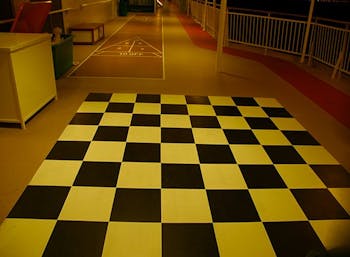 Deck Games Photo