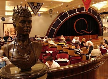 Queens Room Photo