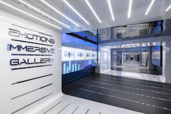 Emotions-Immersive Gallery Photo