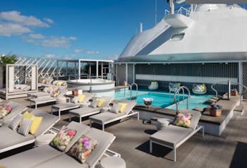 The Retreat Sundeck Photo