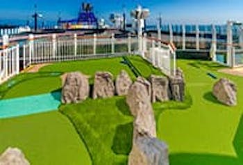 Mini Golf Photo